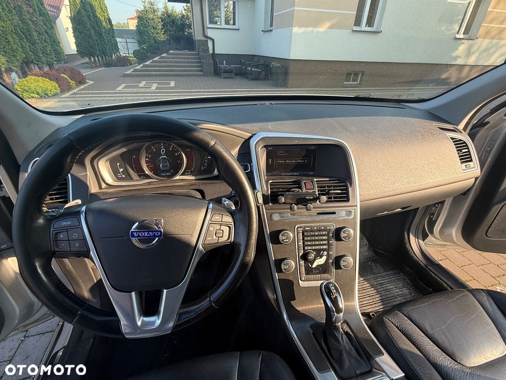 Volvo XC 60 T6 AWD Momentum - 22