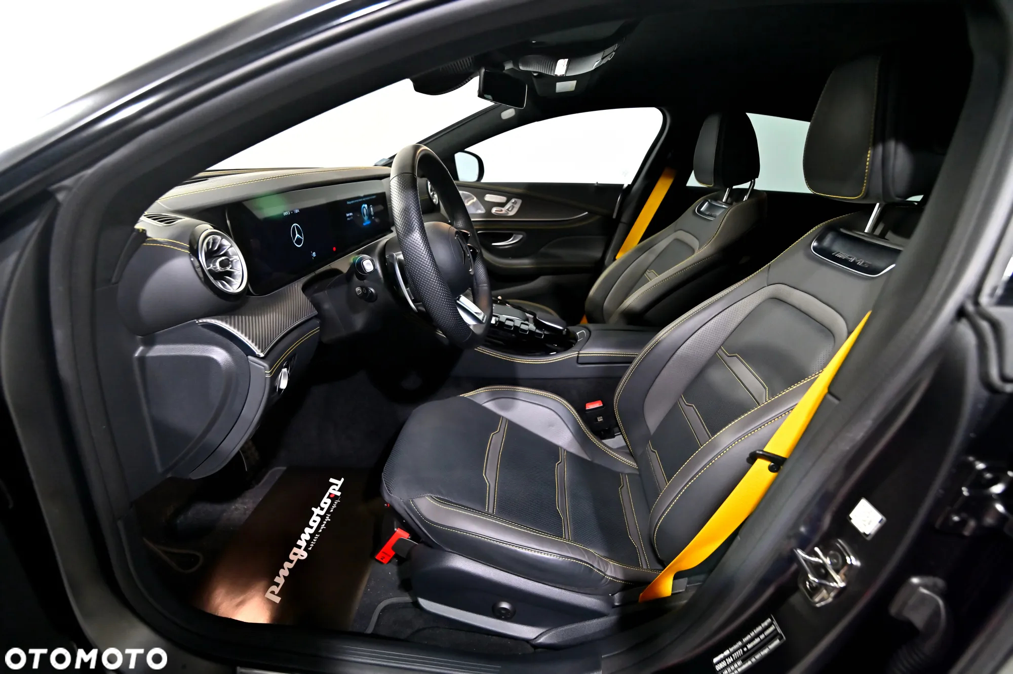 Mercedes-Benz AMG GT - 7