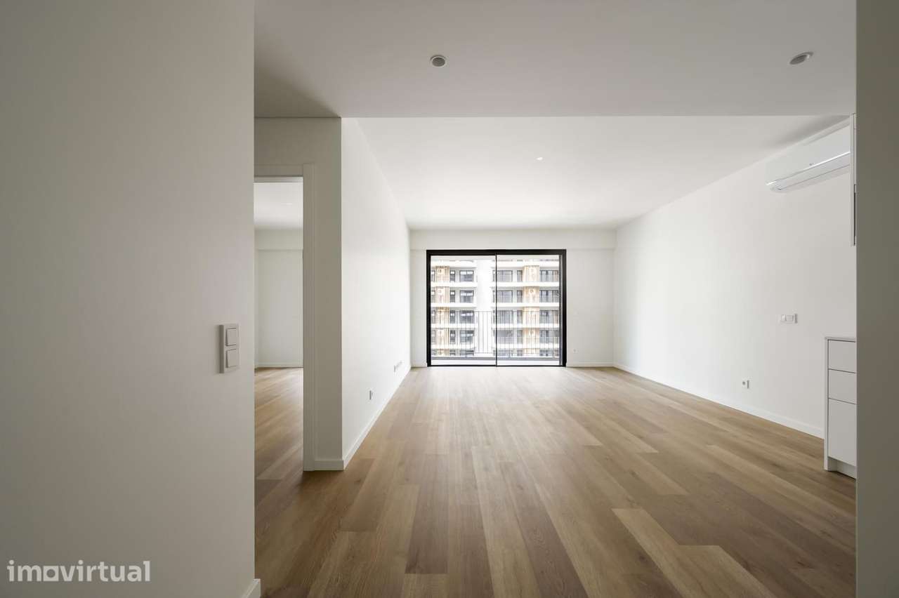 Apartamento T2 com estacionamento, Miraflores, Oeiras - Grande imagem: 2/36