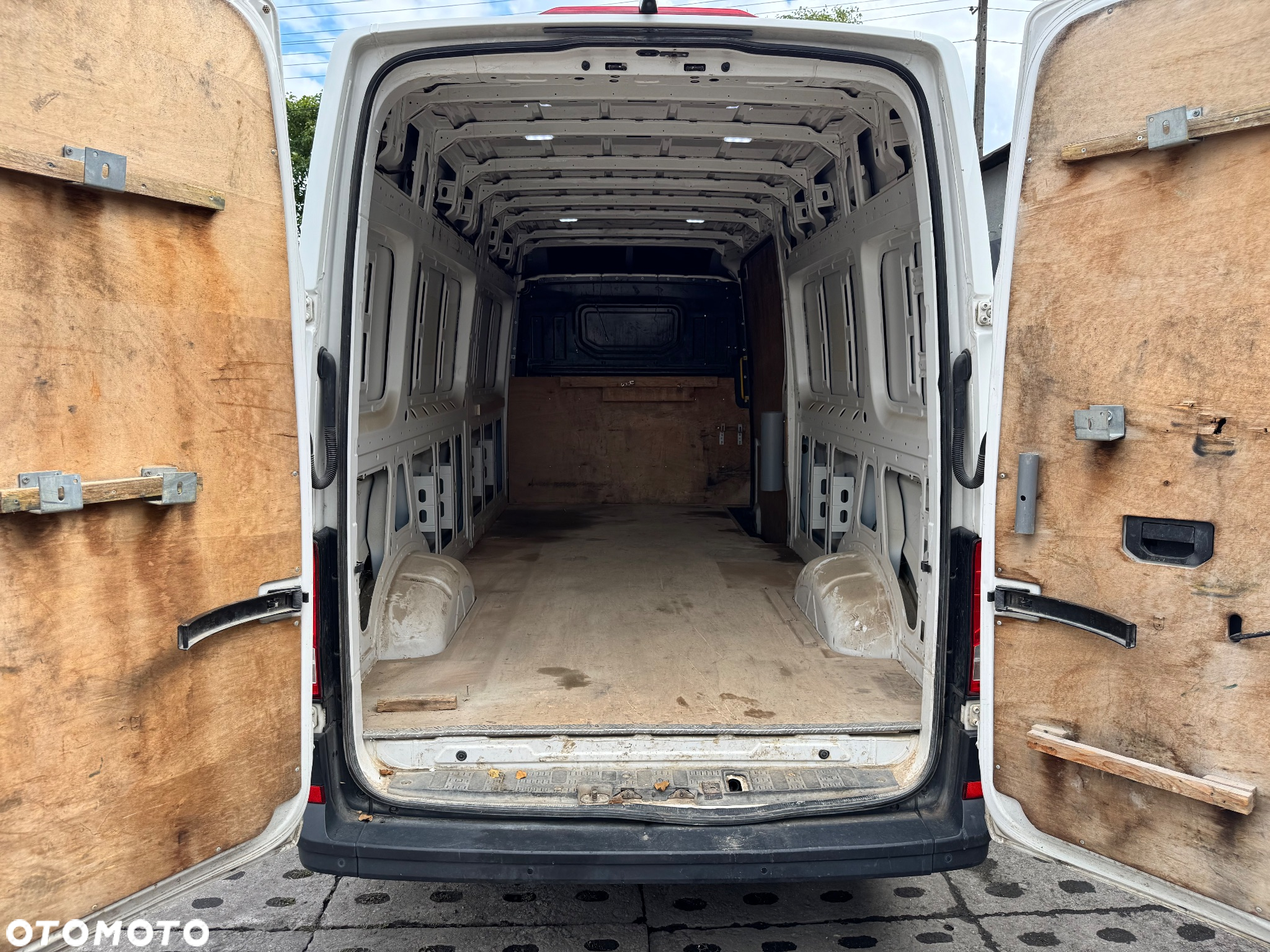 Volkswagen Crafter - 19