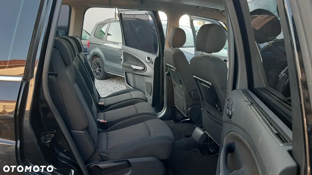 Ford Galaxy 2.0 FF Ghia - 19