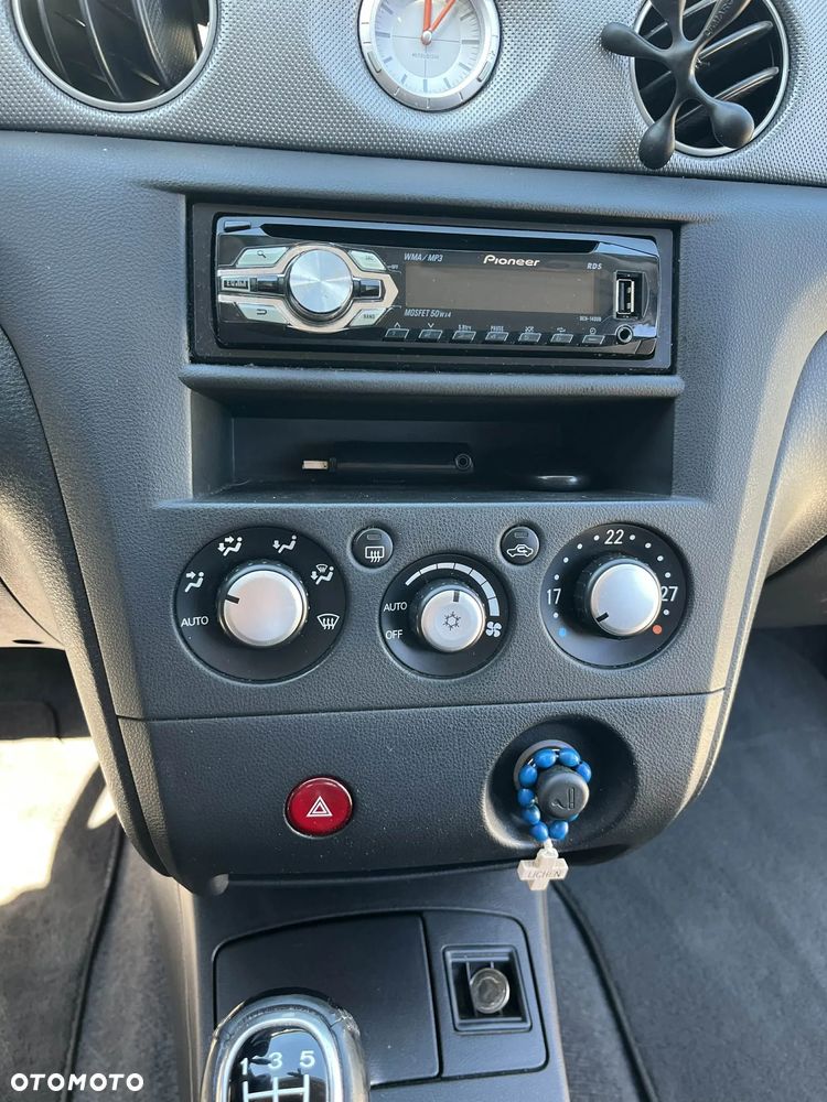 Mitsubishi Outlander 2.0 2WD Invite - 19