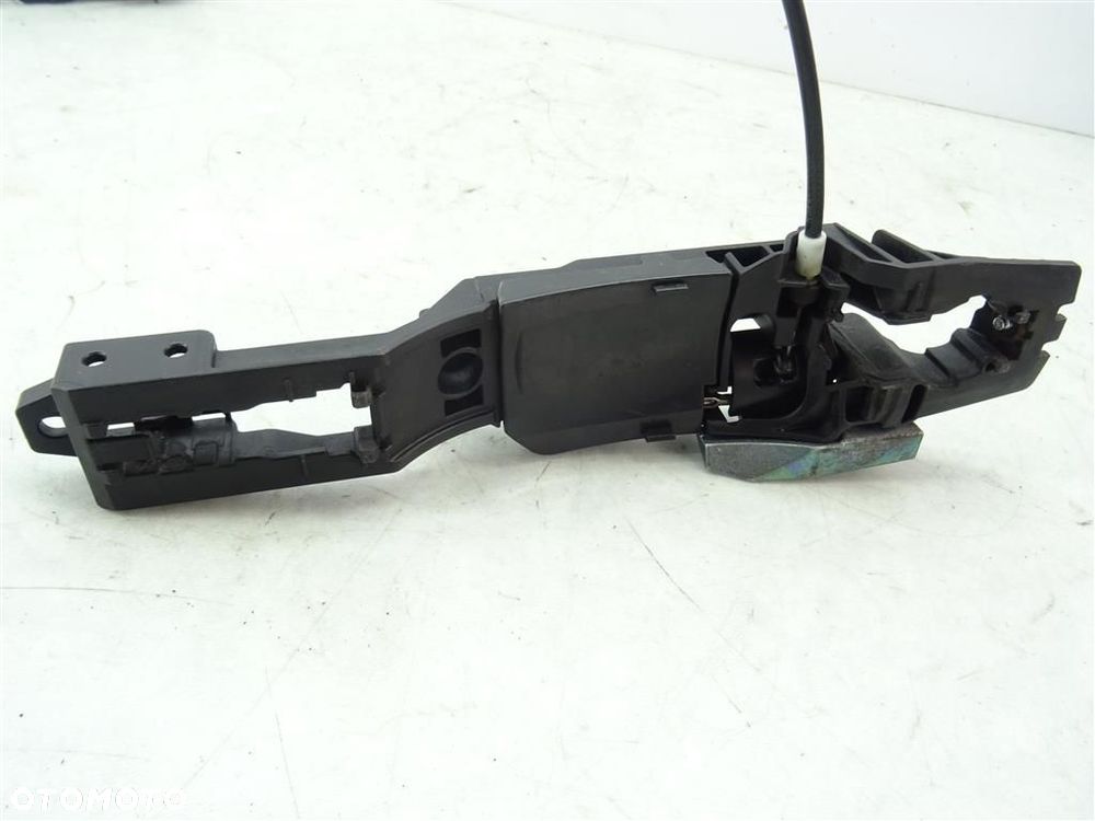 Zamek drzwi tył prawy INFINITI FX30 2003-2008 3 PINY - 3