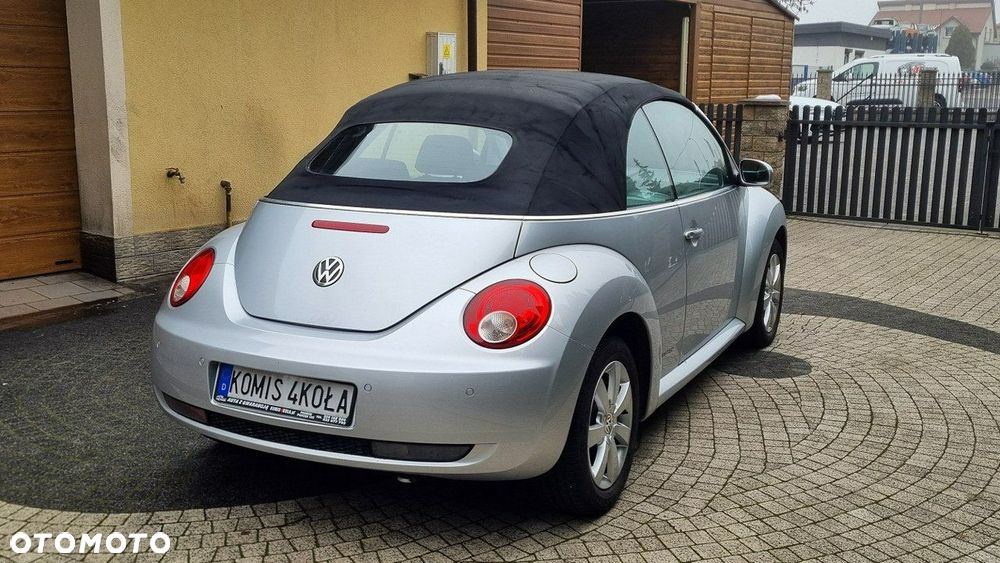 Volkswagen New Beetle - 6