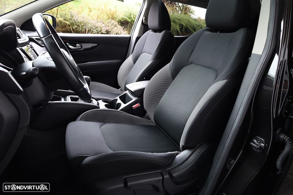 Nissan Qashqai 1.5 dCi N-Connecta J18 - 49