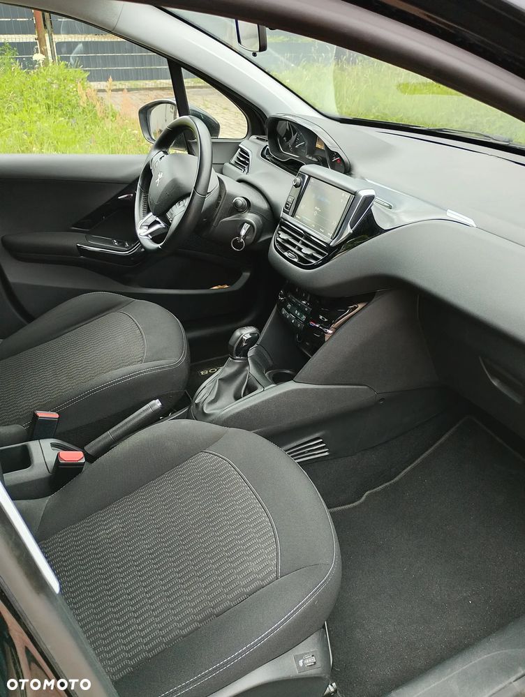 Peugeot 208 PureTech 82 Start & Stop Style - 13