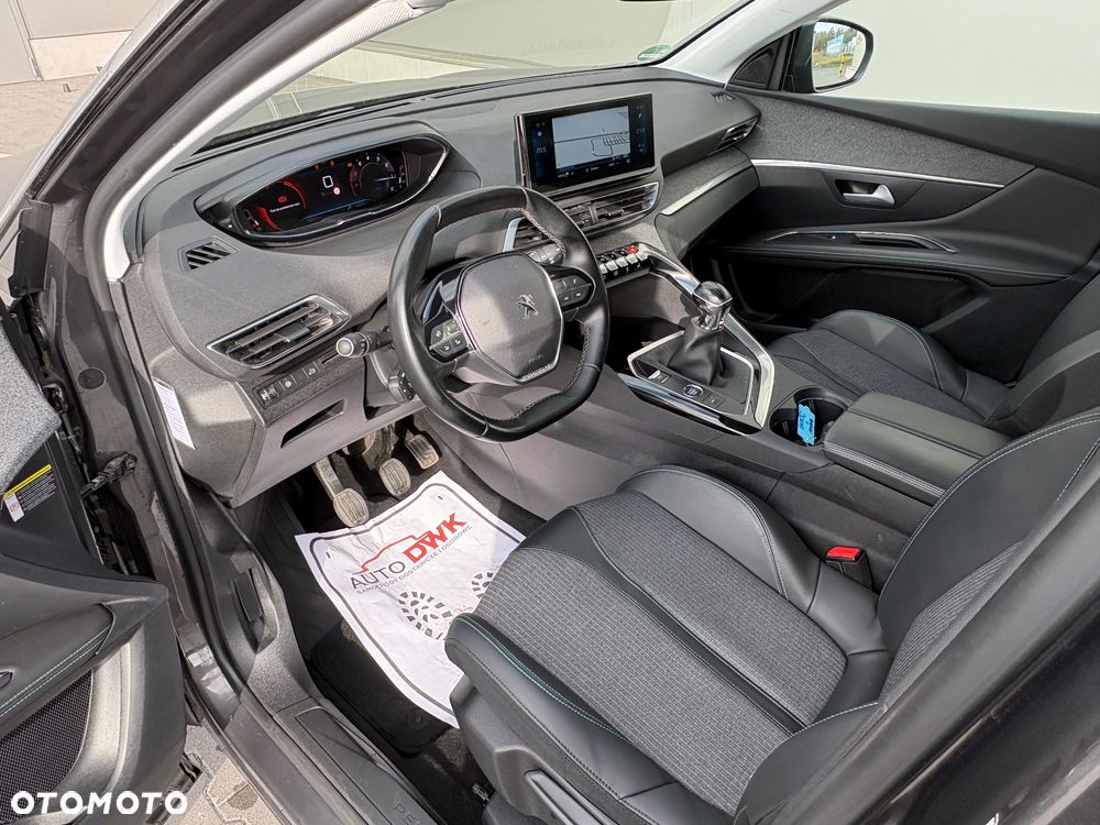 Peugeot 3008 PureTech 130 Stop & Start GPF EAT8 Allure - 18