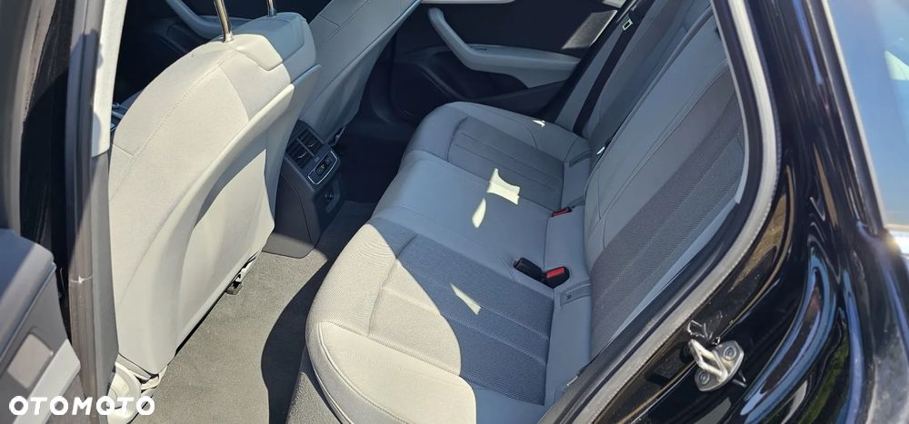 Audi A4 Avant 35 TFSI mHEV Advanced S tronic - 11