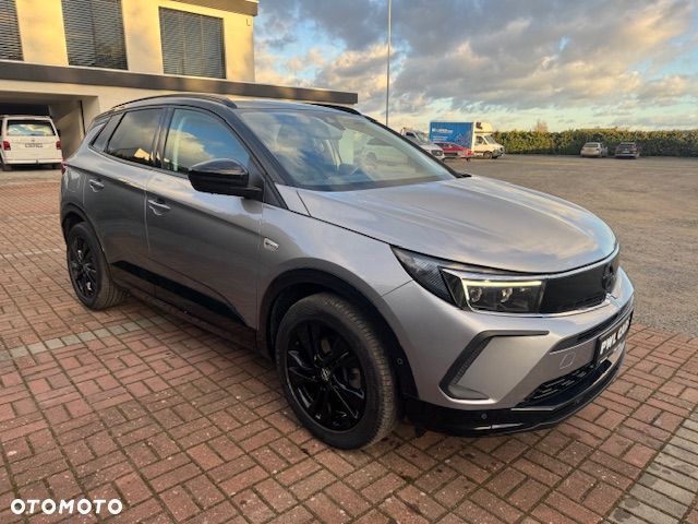 Opel Grandland 1.2 DI Automatik GS - 3