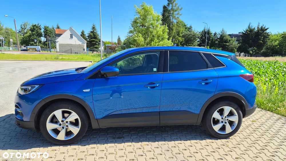 Opel Grandland X 1.2 T GPF Design&Tech S&S - 3