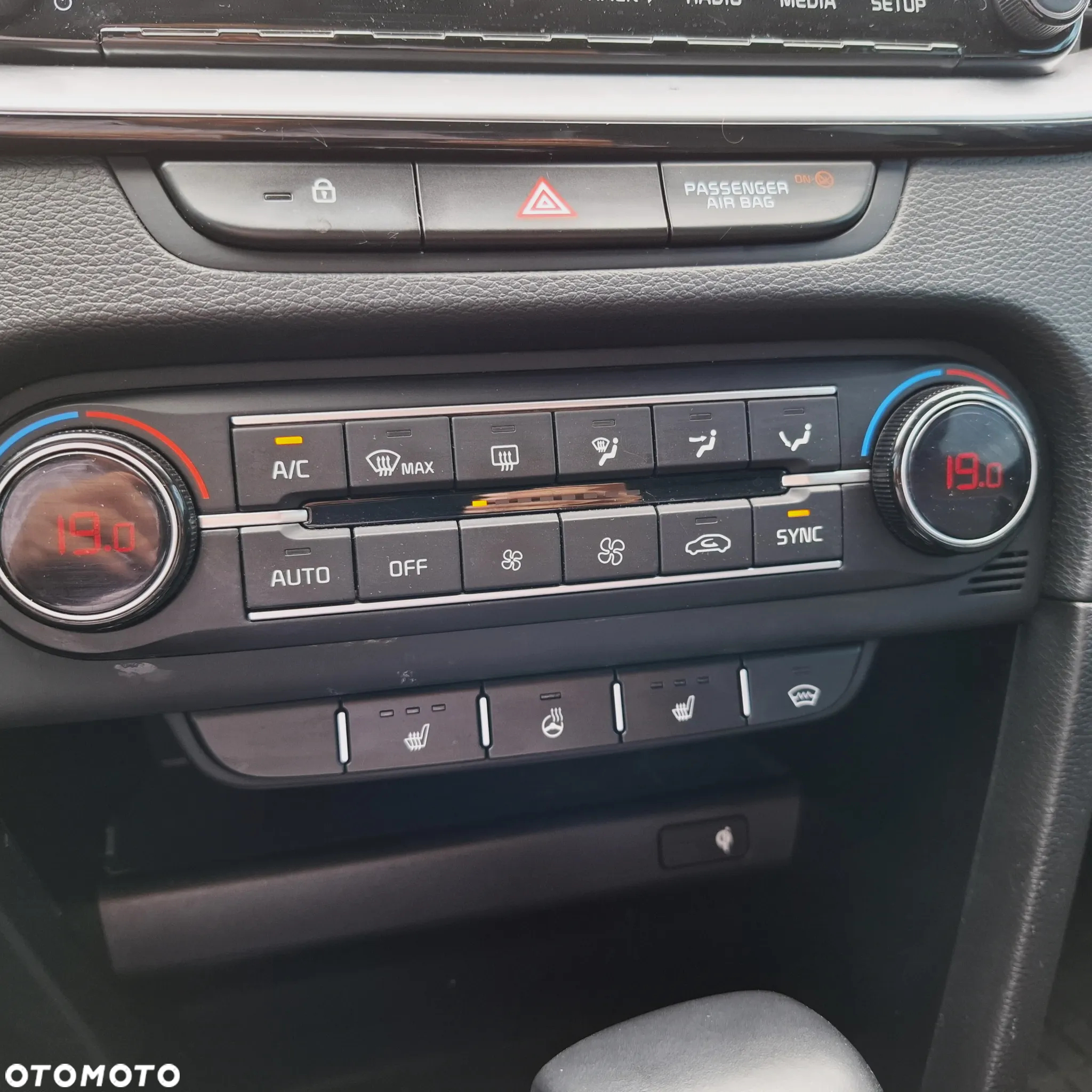 Kia XCeed 1.5 T-GDI Business Line DCT - 22