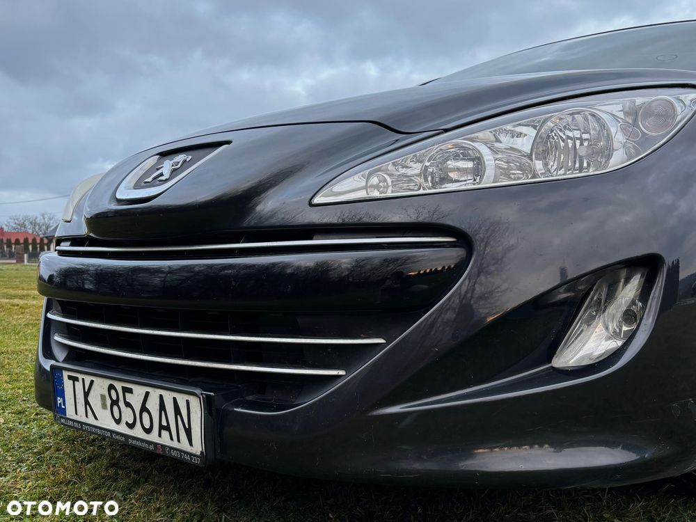 Peugeot RCZ - 8