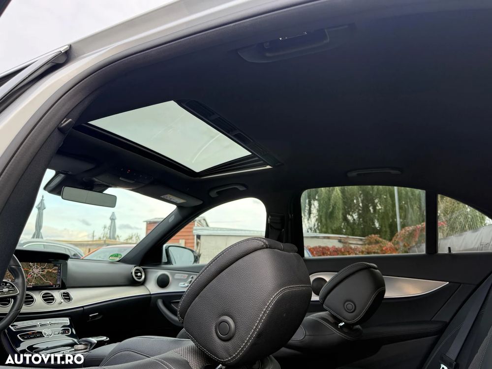 Mercedes-Benz E 220 d 4Matic T 9G-TRONIC Avantgarde - 18