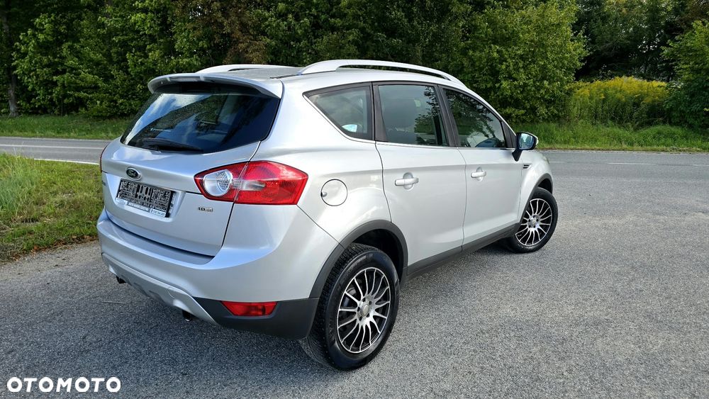 Ford Kuga - 24