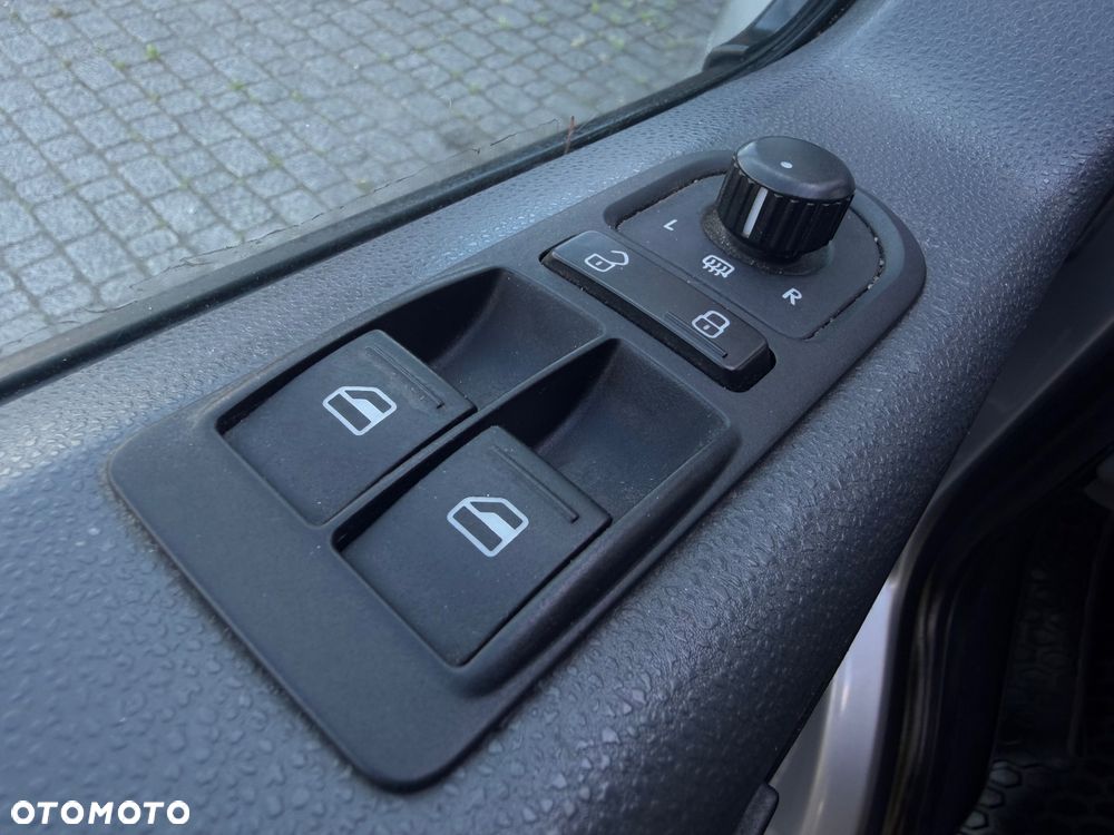 Volkswagen Transporter - 15