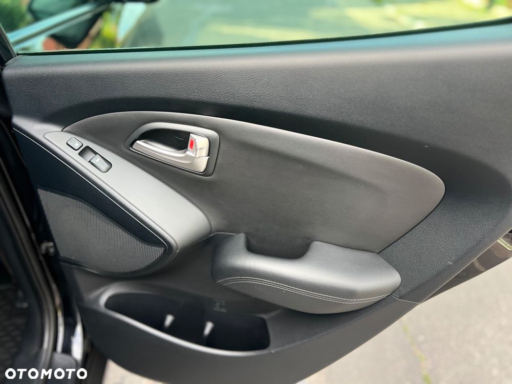 Hyundai ix35 1.6 2WD Style - 24
