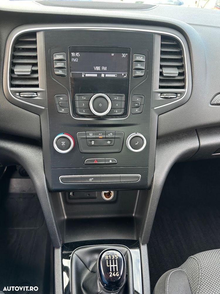 Renault Megane - 8