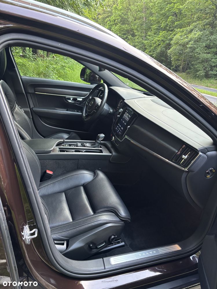 Volvo V90 D5 SCR AWD Momentum Pro - 11