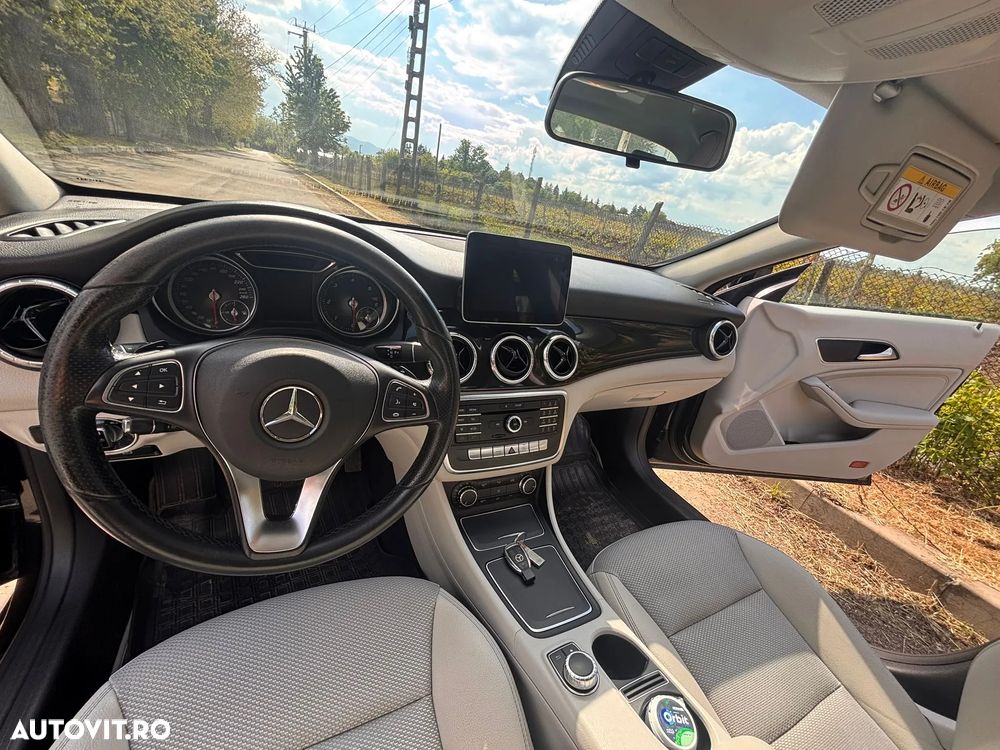 Mercedes-Benz CLA 200 - 16