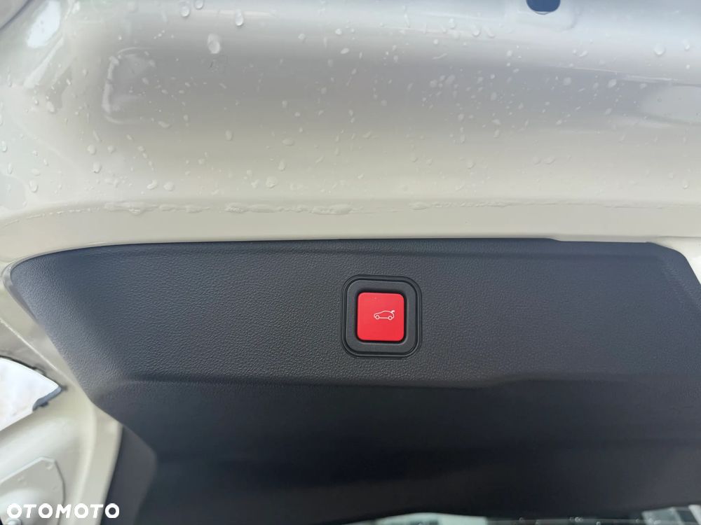 Jeep Avenger 1.2 T3 mHEV Black Edition FWD eDCT6 - 19