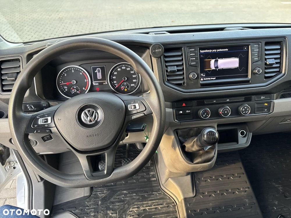 Volkswagen Crafter - 13