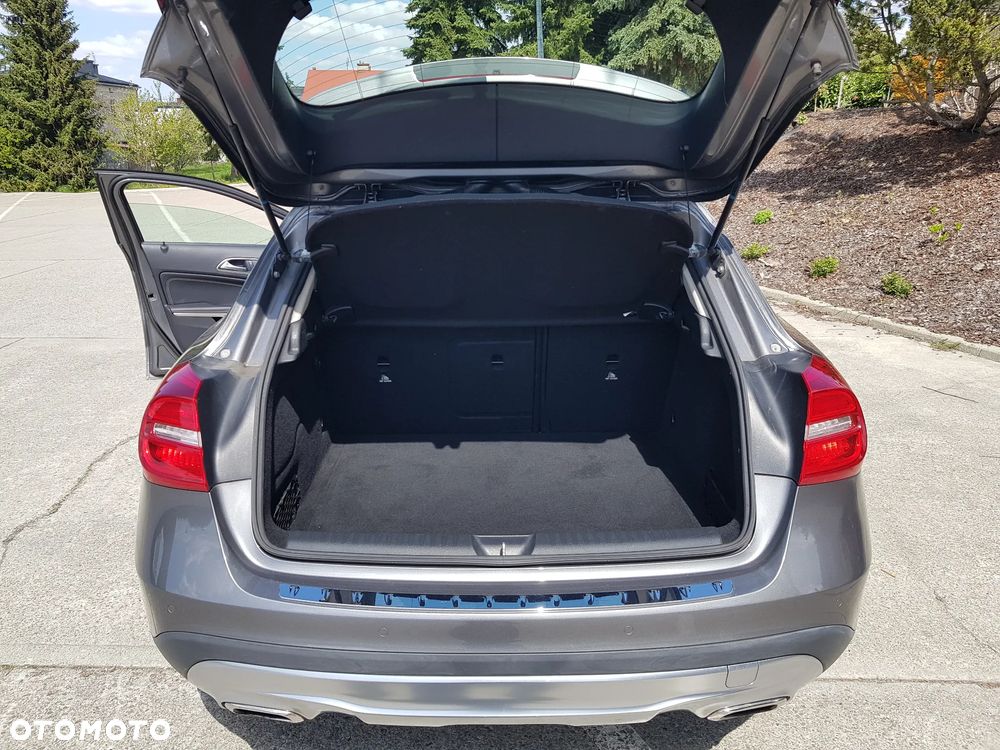 Mercedes-Benz GLA 220 CDI 4Matic 7G-DCT Style - 20