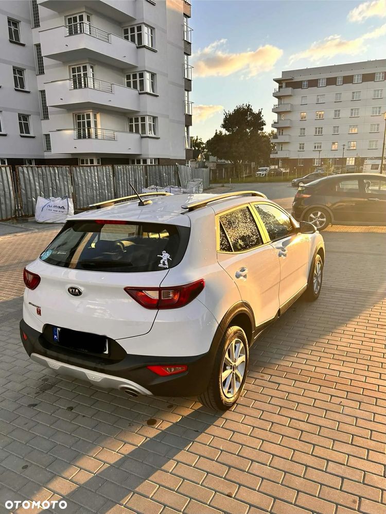 Kia Stonic 1.2 M - 10