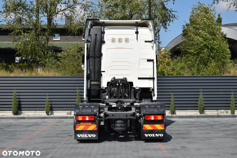 Volvo FH500 / EURO 6 / NOWY MODEL / KLIMATYZACJA POSTOJOWA / ACC / LEDY / 2 ZBIORNIKI PALIWA / FULL SPILERY / 2022 / SERWISOWANY / SPROWADZONY - 6