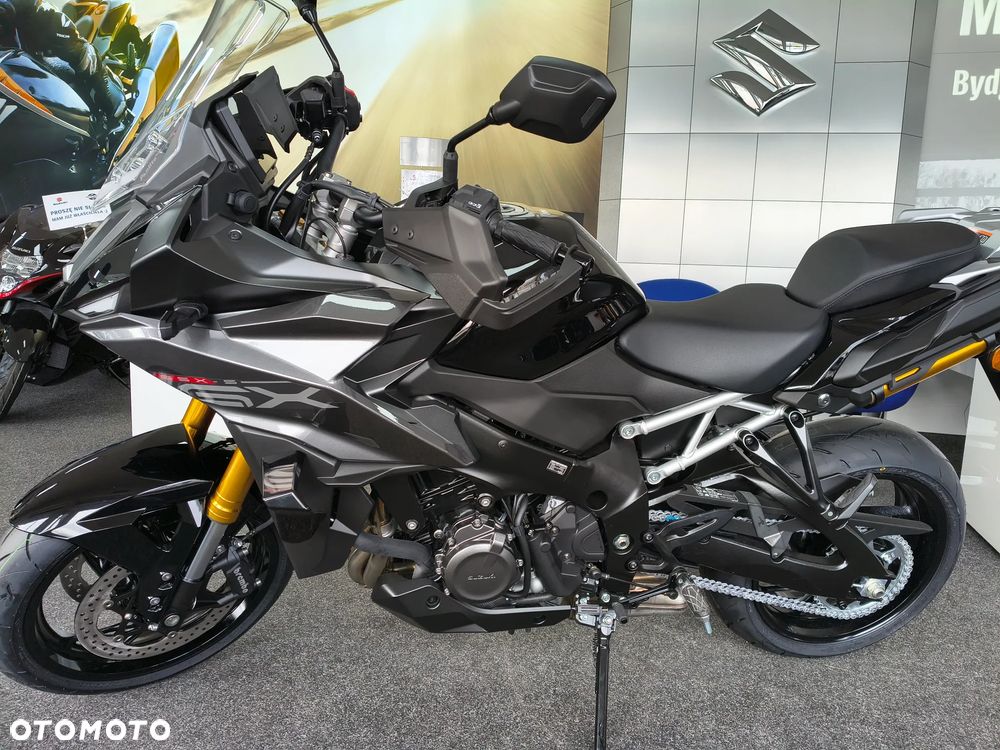 Suzuki GSX - 9