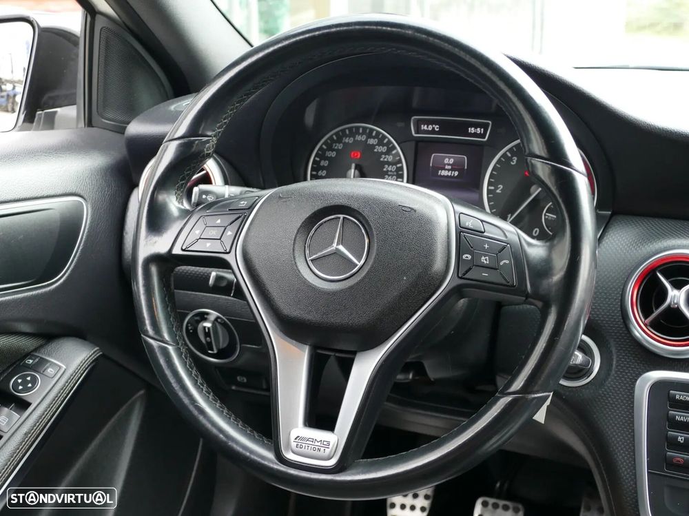 Mercedes-Benz A 180 d AMG Line - 33