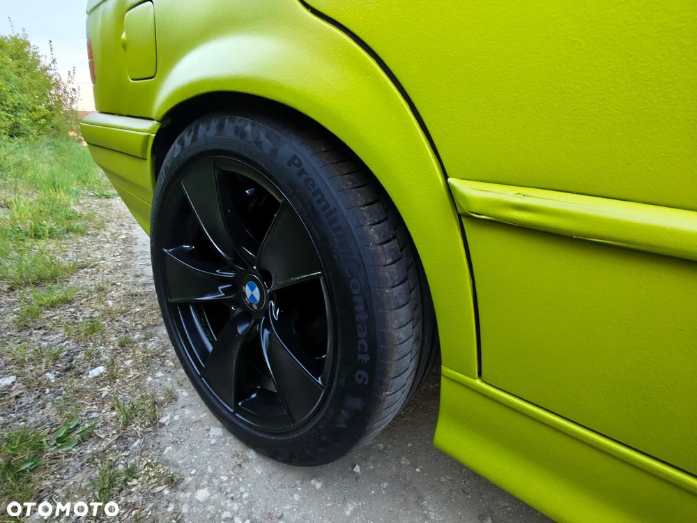 BMW Seria 3 318i - 15