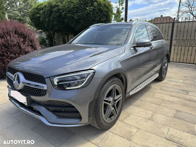 Mercedes-Benz GLC - 1