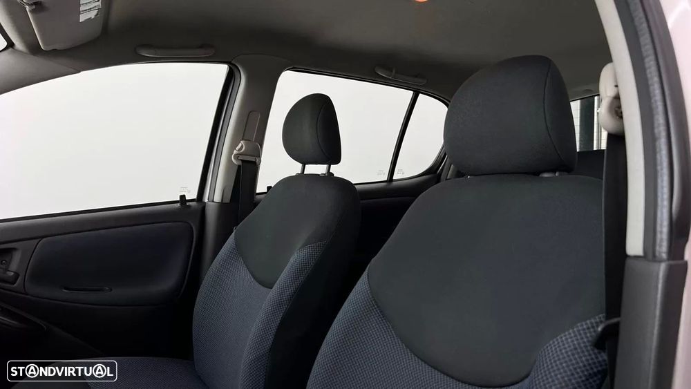 Toyota Yaris 1.0 Sol AC - 22