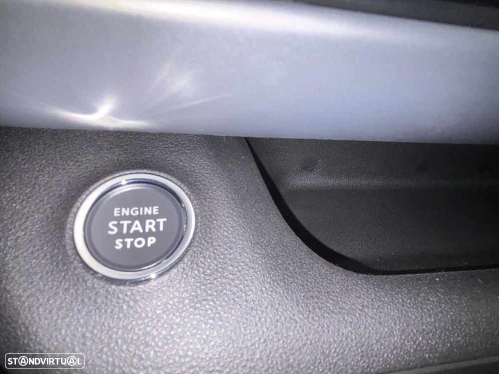 Jeep Avenger 1.2 GSE T3 Altitude - 11