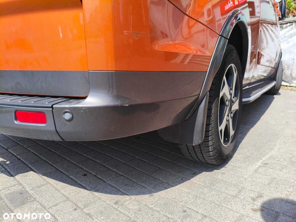 Ford Tourneo Custom - 5
