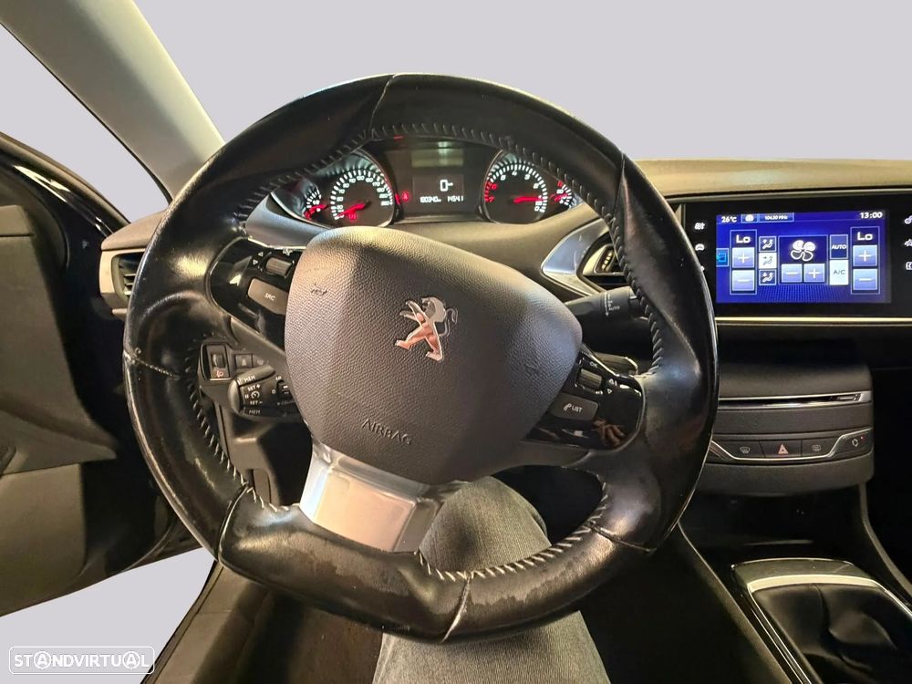 Peugeot 308 SW — fotografia 19
