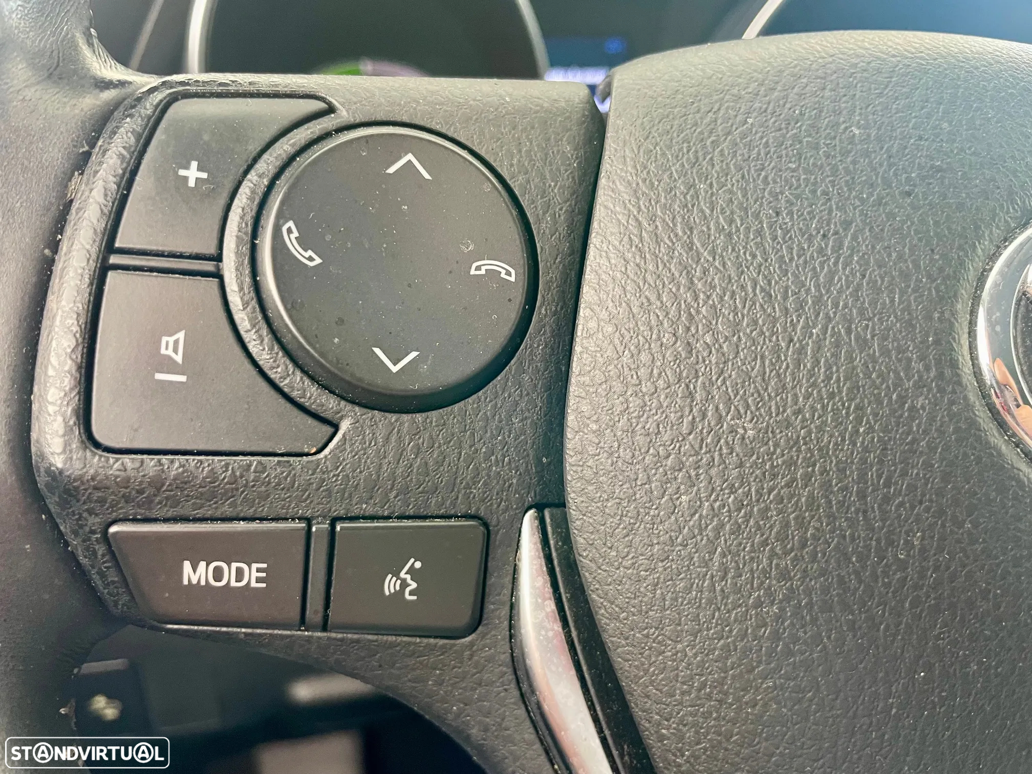 Toyota Auris 1.8 HSD Comfort +P.Sport+Navi - 14