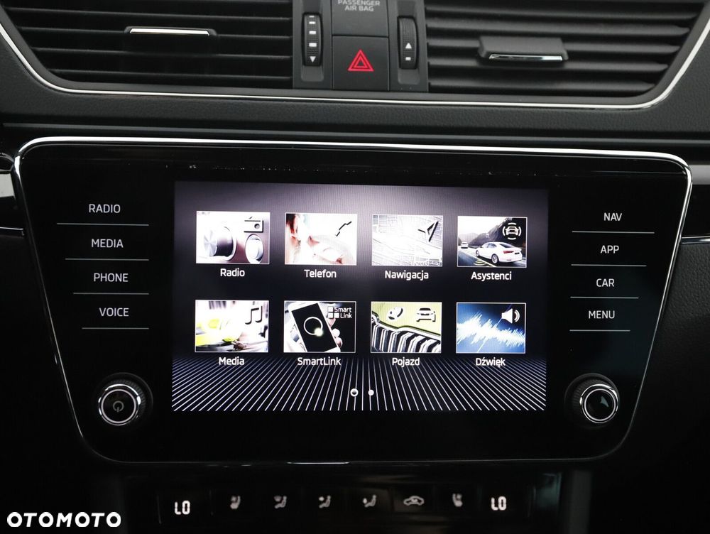 Skoda Superb 2.0 TSI L&K DSG - 22