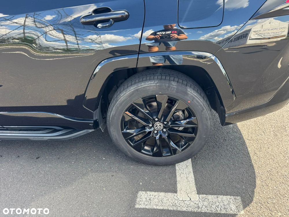 Toyota RAV4 2.5 Hybrid Black Edition by JBL 4x4 - 5