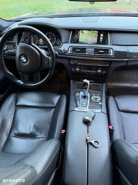 BMW Seria 7 740d xDrive - 18