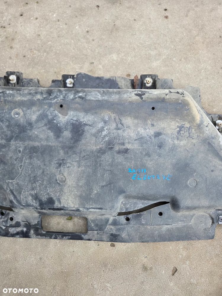 Płyta osłona pod zderzak tylny tył Peugeot 208 II Eklektyk - 4