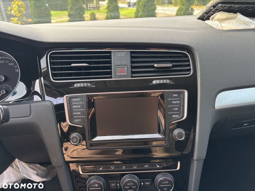 Volkswagen Golf 1.4 TSI BlueMotion Technology Cup - 16