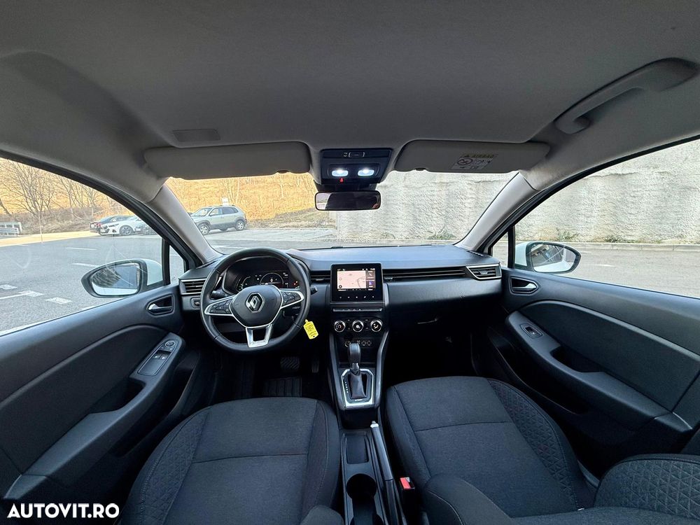 Renault Clio V E-Tech 145 Evolution - 6