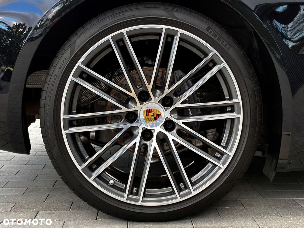 Porsche 718 Cayman - 18