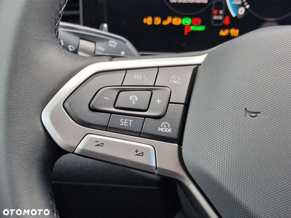 Volkswagen T-Roc 1.5 eTSI Style DSG - 29