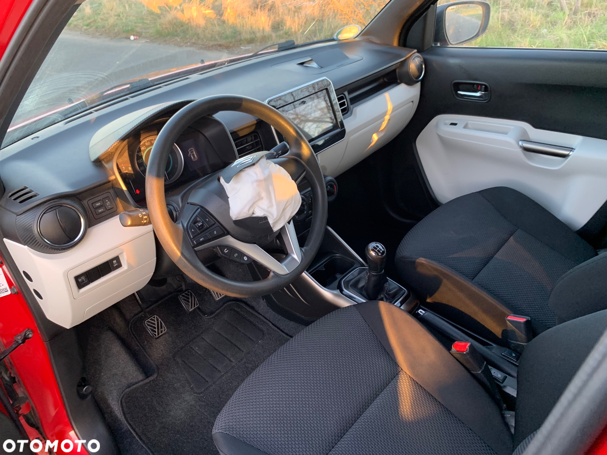 Suzuki Ignis - 23