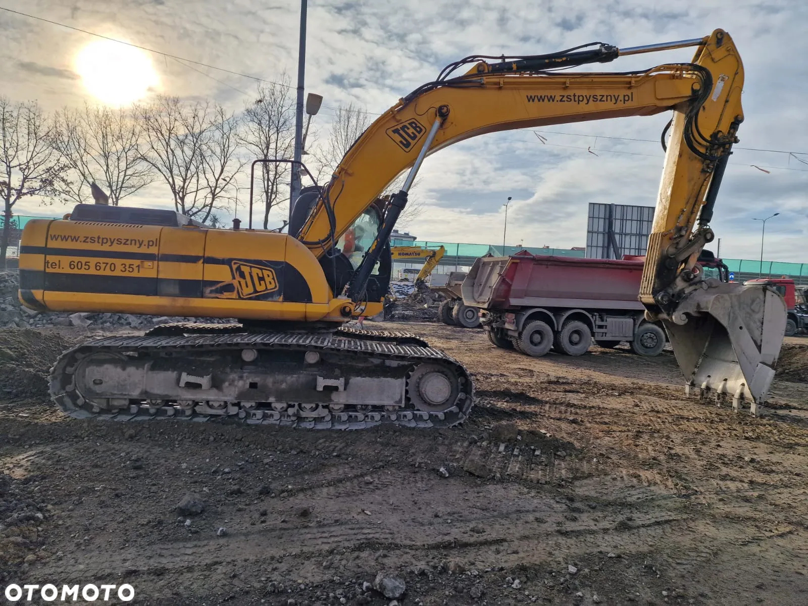 JCB JS330 - 6