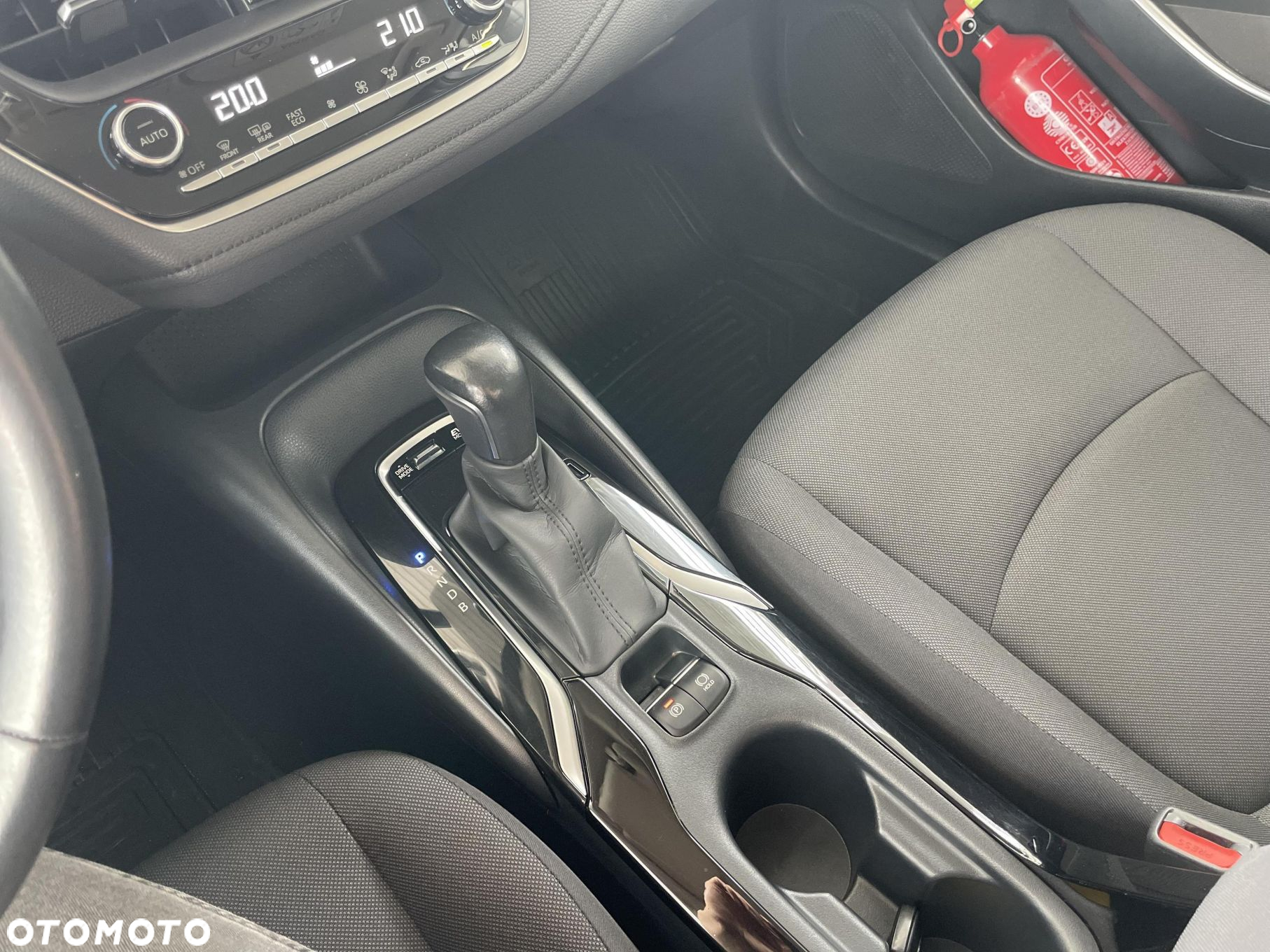 Toyota Corolla - 22