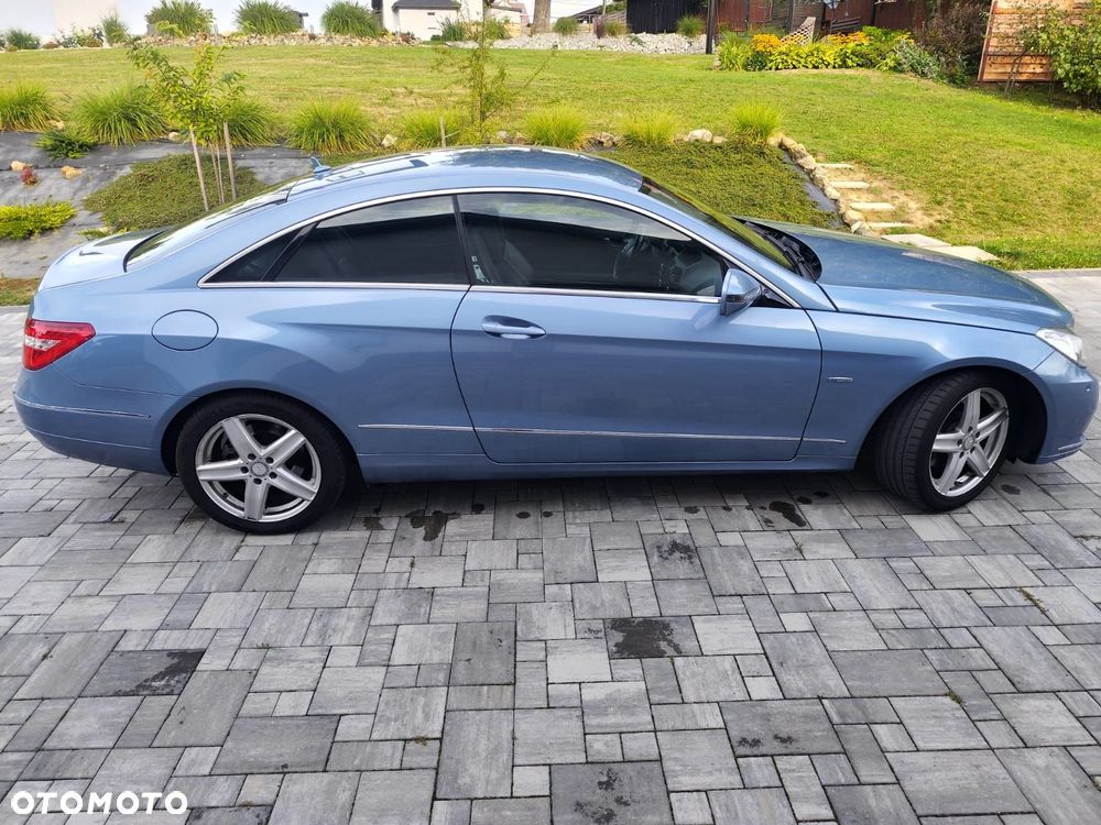 Mercedes-Benz Klasa E - 9