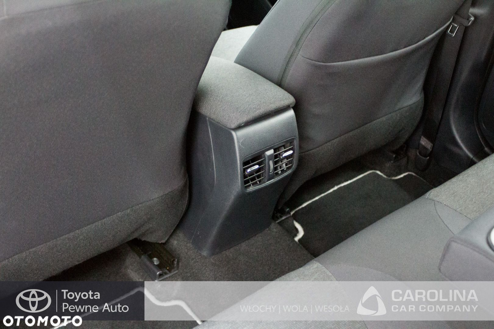 Toyota Corolla - 14